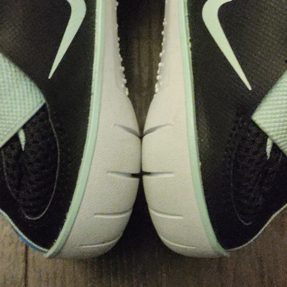 Nike "Zoom Pulse" Nursing Shoes/Sneakers_8